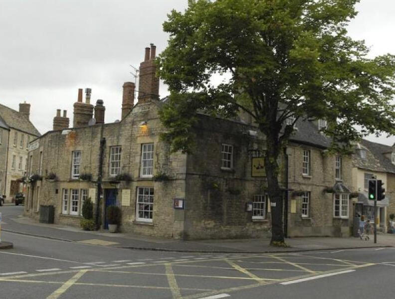 The Crown Woodstock The Crown Woodstock